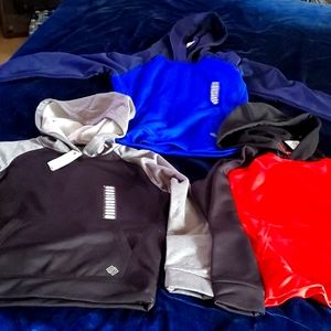 Boys small sweat shirts